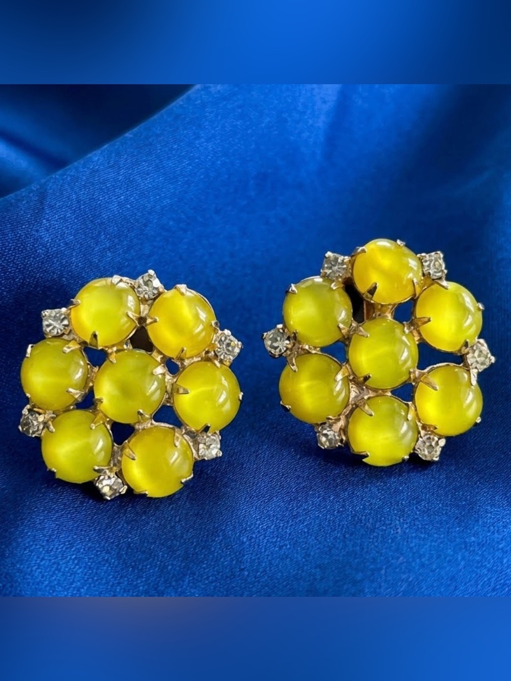 VTG Yellow Moonglow Glass Cluster Earrings Cabochons w Clear Rhinestones